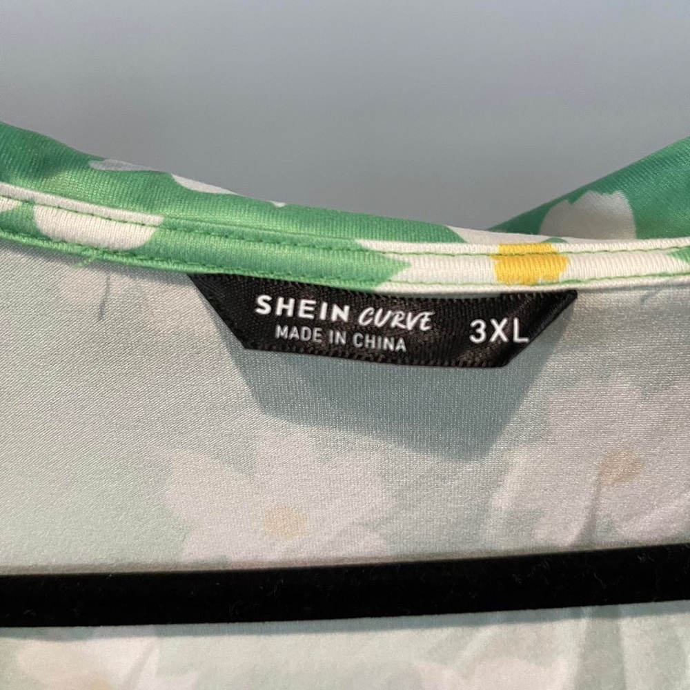 Shein 2 Piece Set - Picture 6 of 7